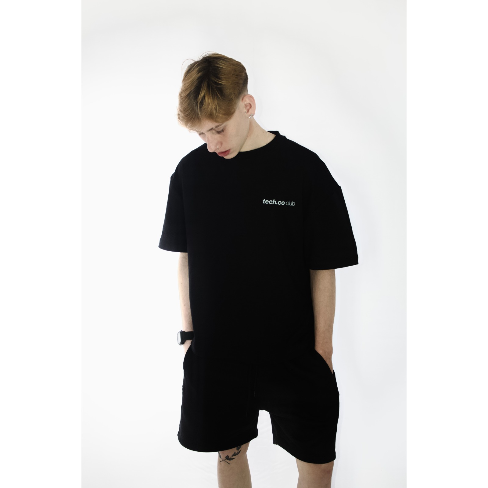 Camiseta Boxy Fluid Preta 4