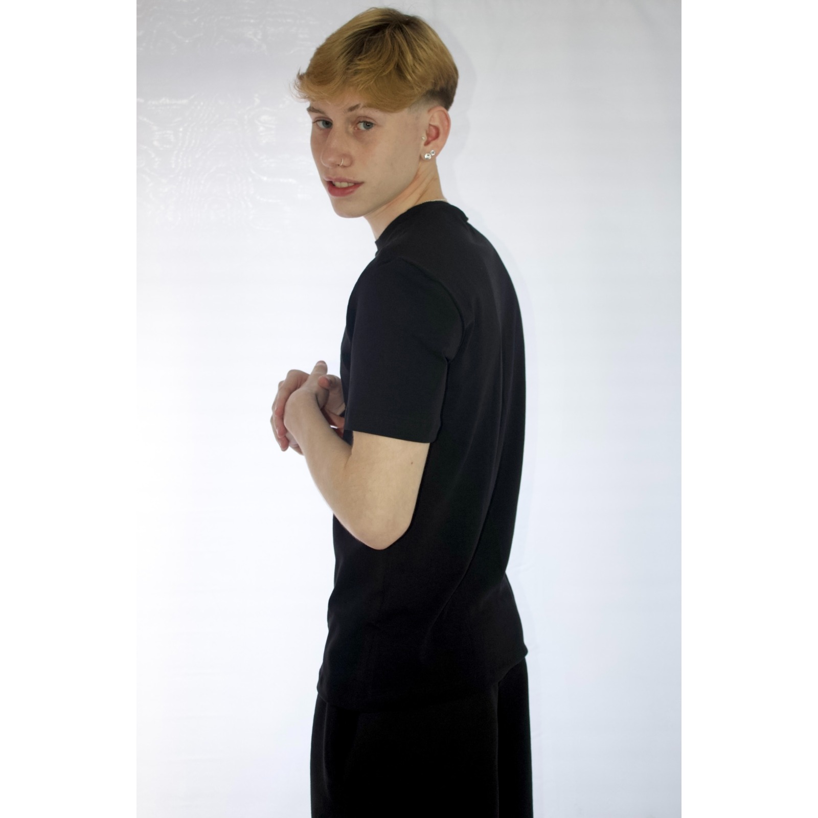 Camiseta Slim Fit Comfort Preta 5